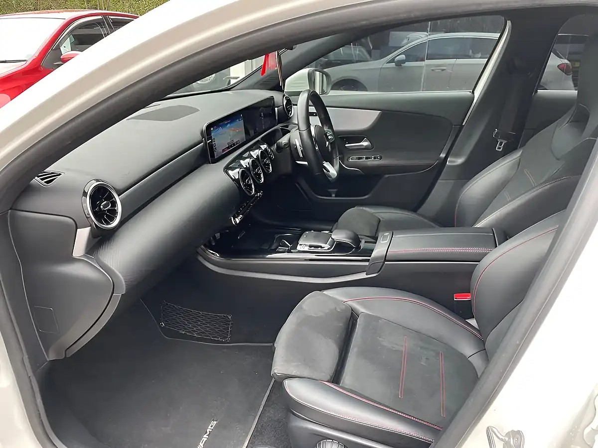 Used 2019 Mercedes-Benz a Class AMG Line (executive) White - Interior and Exterior details 15