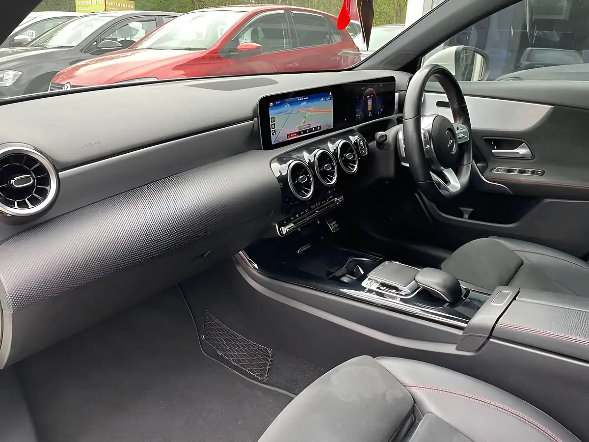 Used 2019 Mercedes-Benz a Class AMG Line (executive) White - Interior and Exterior details 16