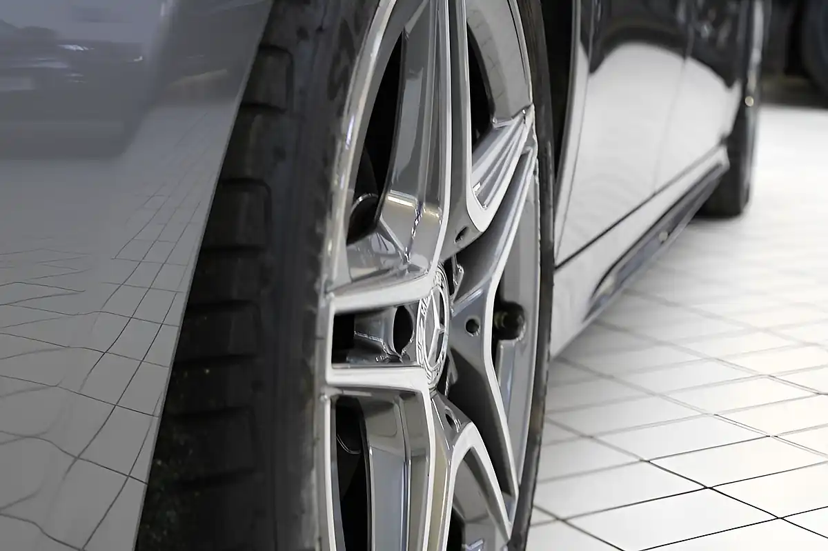 Used 2019 Mercedes-Benz a-Class AMG Line Mountain Grey - Interior and Exterior details 15
