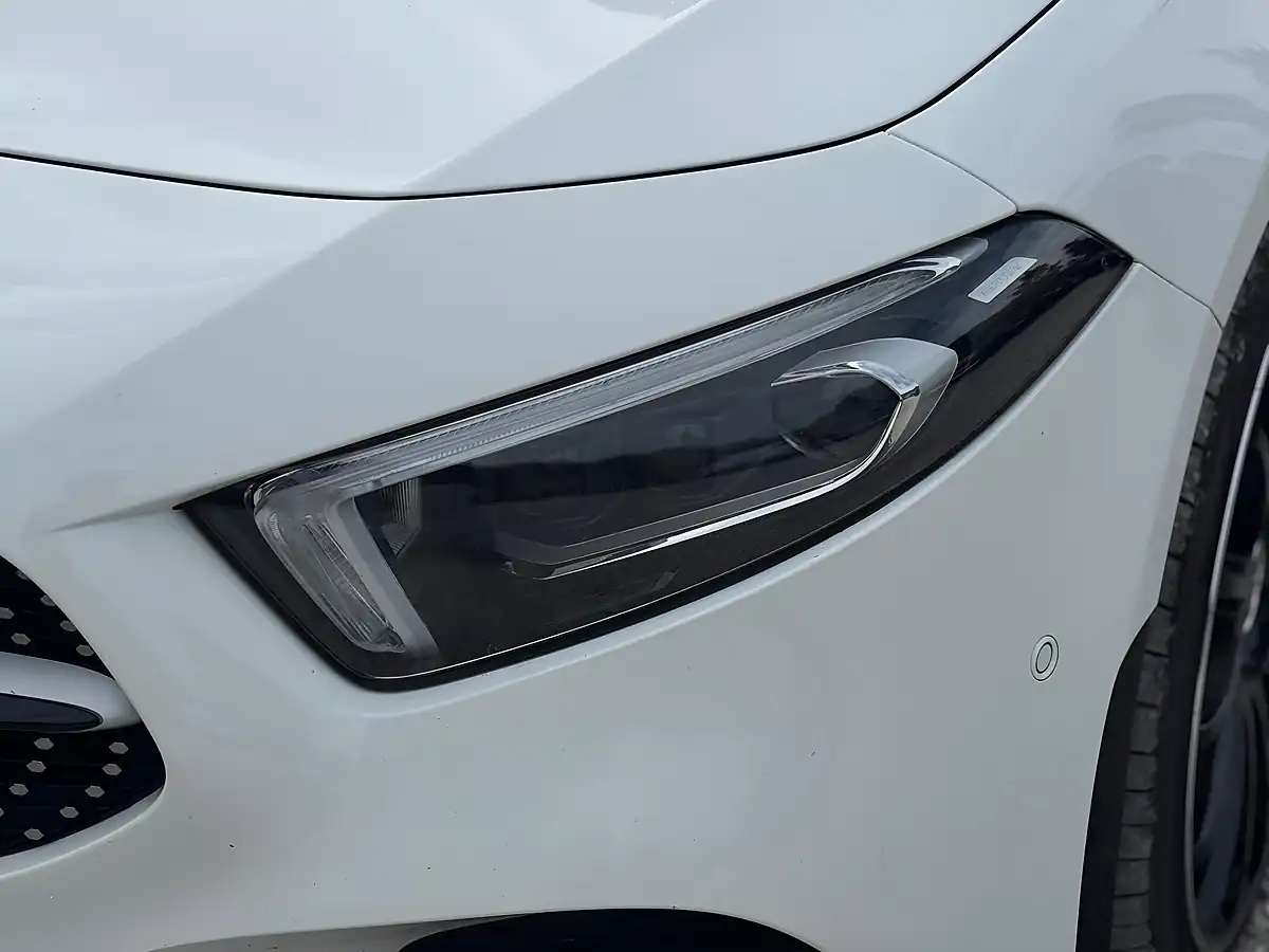 Used 2019 Mercedes-Benz a Class AMG Line (premium Plus) White - Interior and Exterior details 19