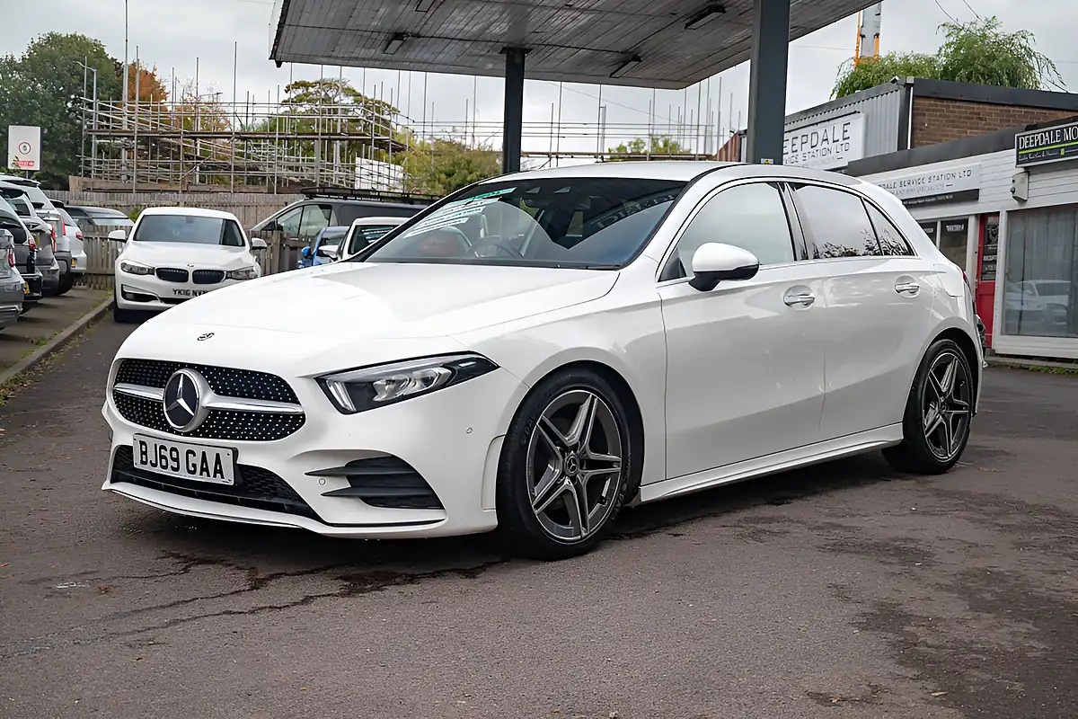 Used 2019 Mercedes-Benz a Class AMG Line (premium) Polar White - Interior and Exterior details 5