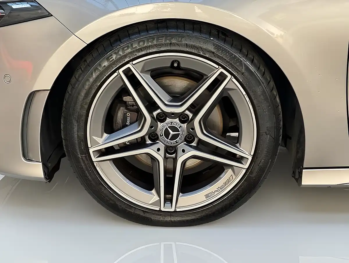 Used 2019 Mercedes-Benz a-Class AMG Line Premium Silver - Interior and Exterior details 6