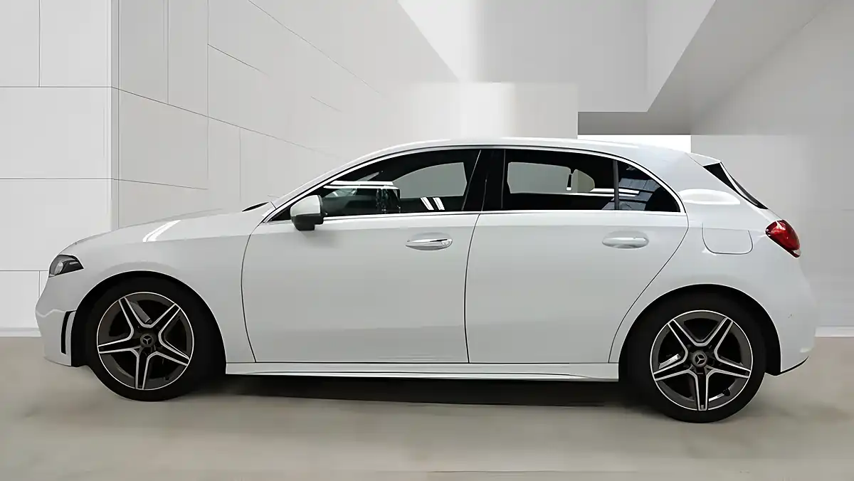 Used 2019 Mercedes-Benz a Class AMG Line Premium White - Interior and Exterior details 6
