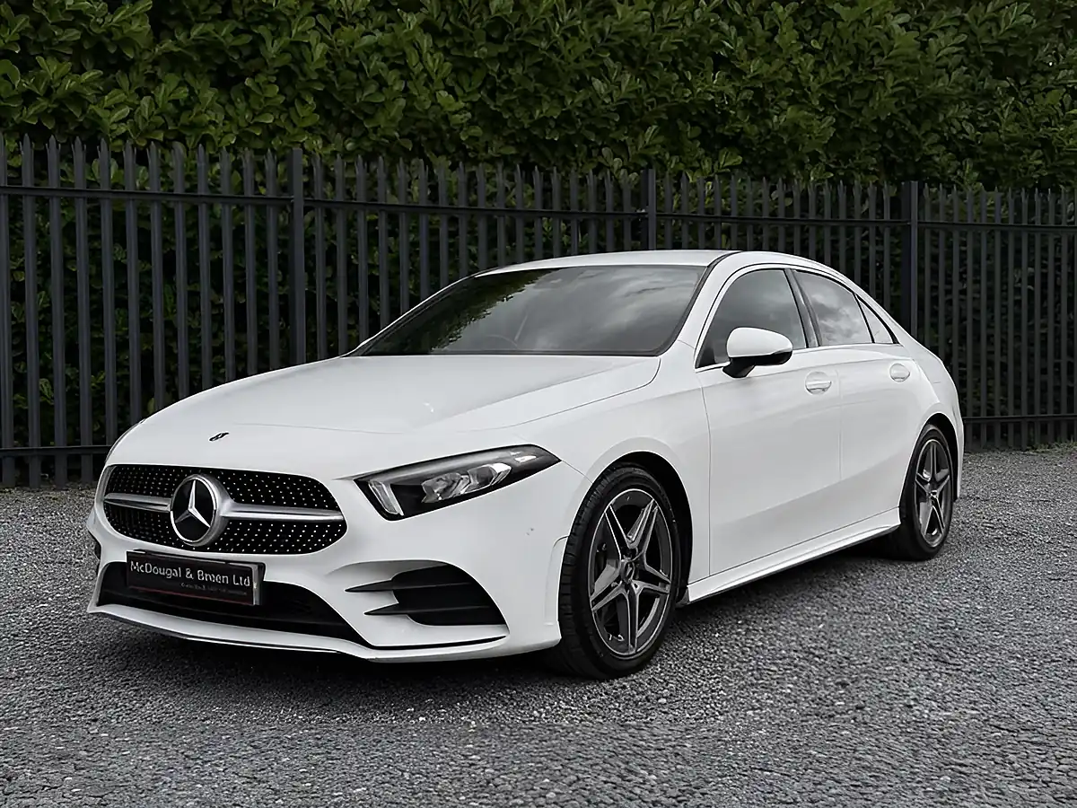 Used 2019 Mercedes-Benz a Class AMG Line White - Front View