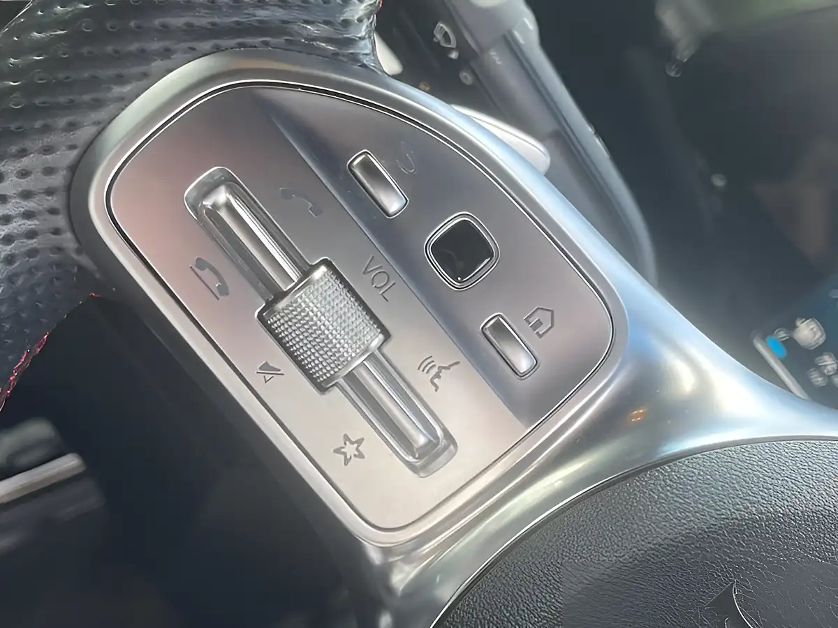 Used 2019 Mercedes-Benz a Class AMG Line White - Interior and Exterior details 18