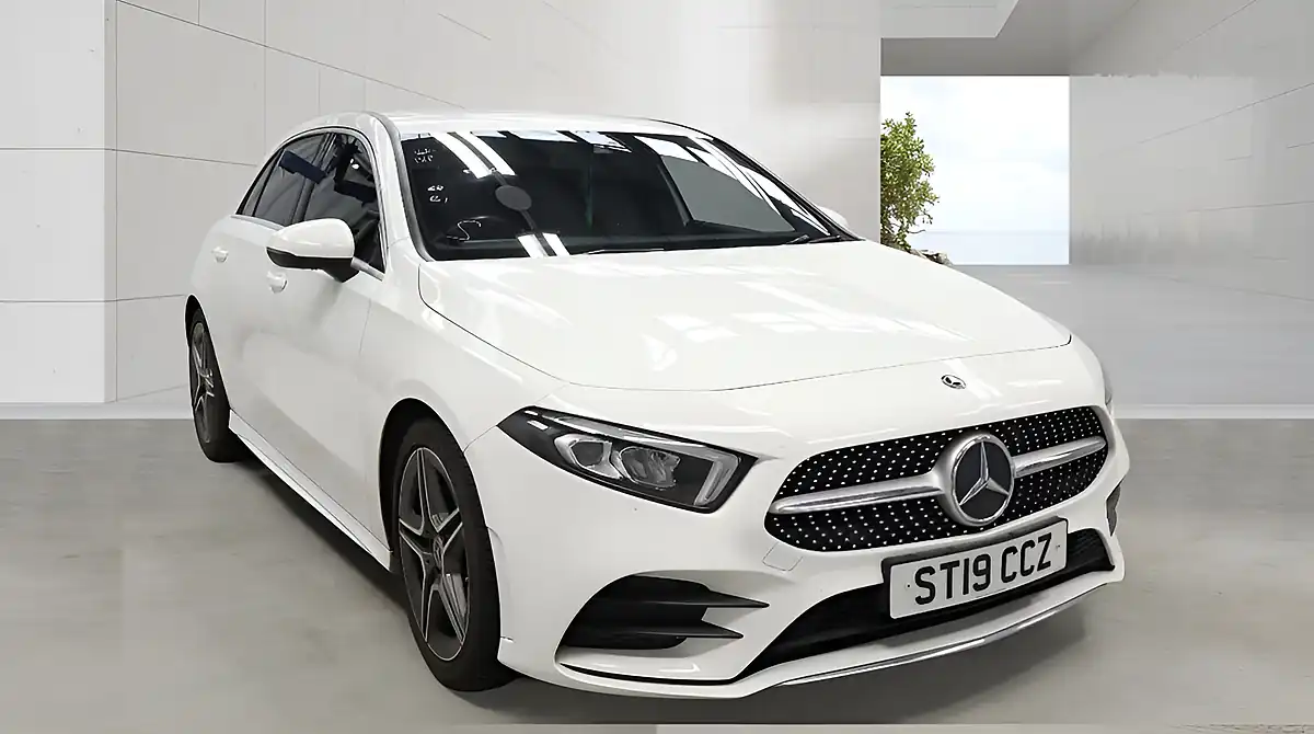 Used 2019 Mercedes-Benz a Class AMG Line White - Front View