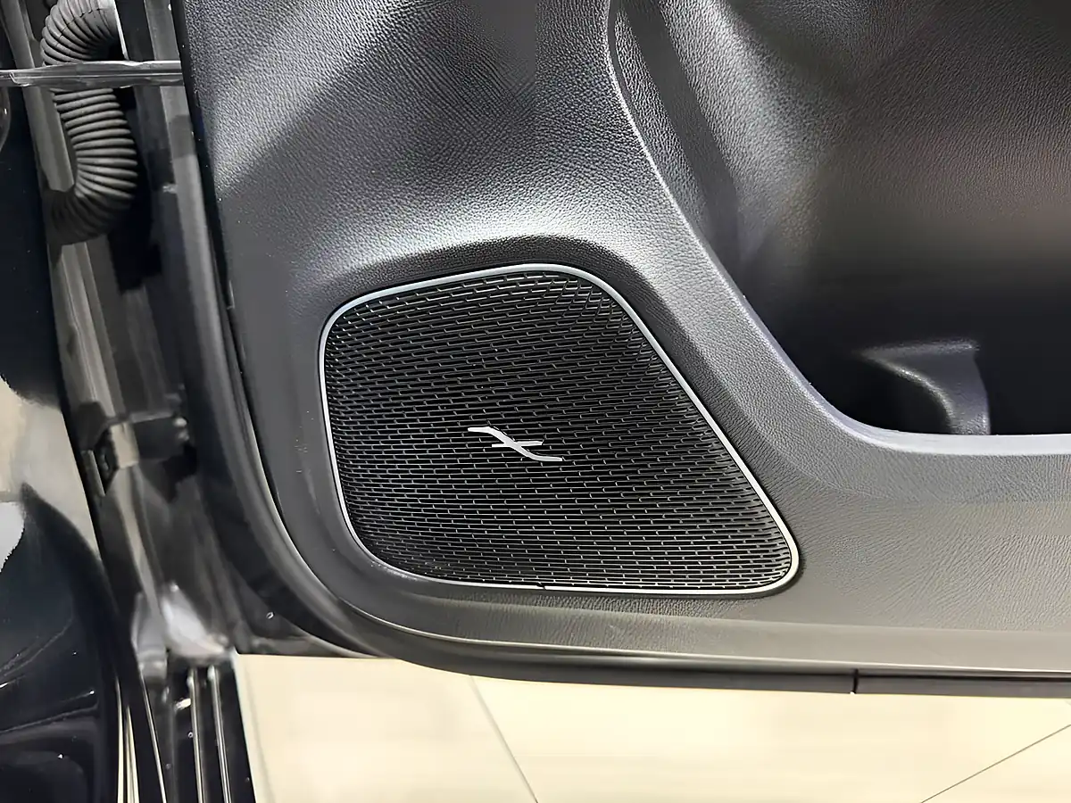 Used 2019 Mercedes-Benz a Class Premium Plus Black - Interior and Exterior details 12