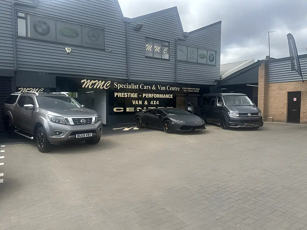 Used 2019 Mercedes-Benz a Class Premium Plus Mountain Grey Metallic - Interior and Exterior details 12