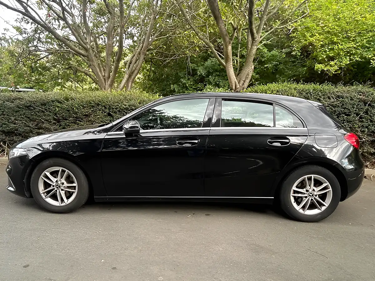 Used 2019 Mercedes-Benz a Class Se Black - Interior and Exterior details 7