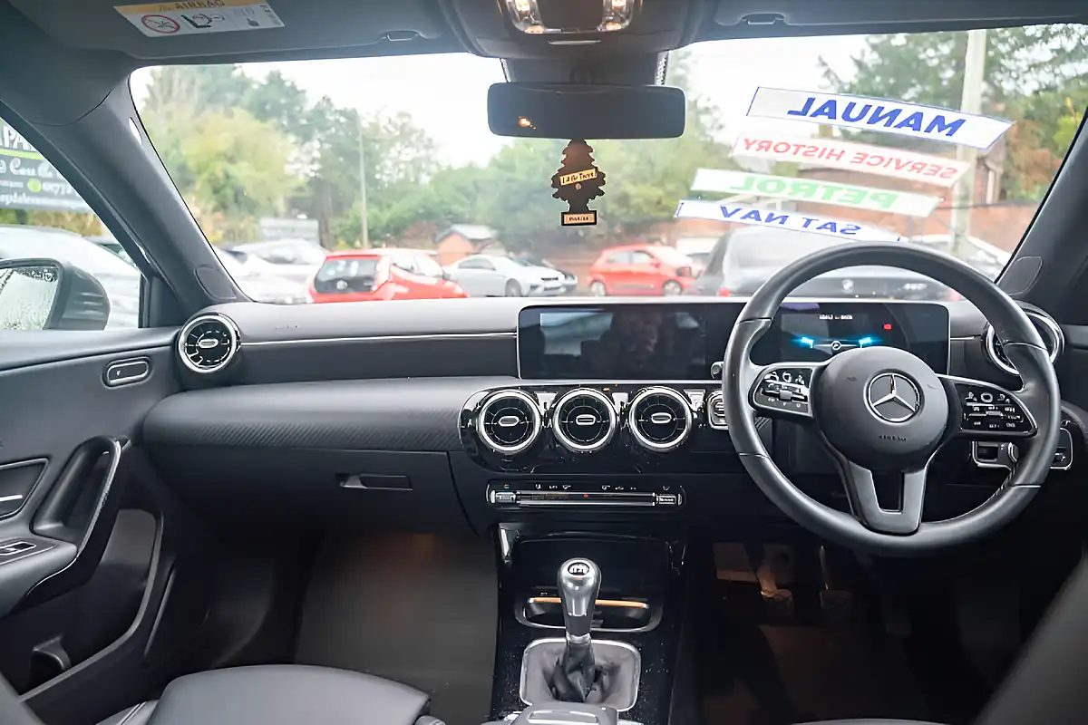 Used 2019 Mercedes-Benz a Class Se (executive) Mountain Grey - Interior and Exterior details 13
