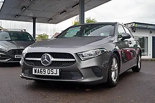 Used 2019 Mercedes-Benz a Class Se (executive) Mountain Grey - Interior and Exterior details 4