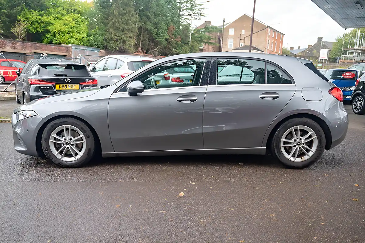 Used 2019 Mercedes-Benz a Class Se (executive) Mountain Grey - Interior and Exterior details 5
