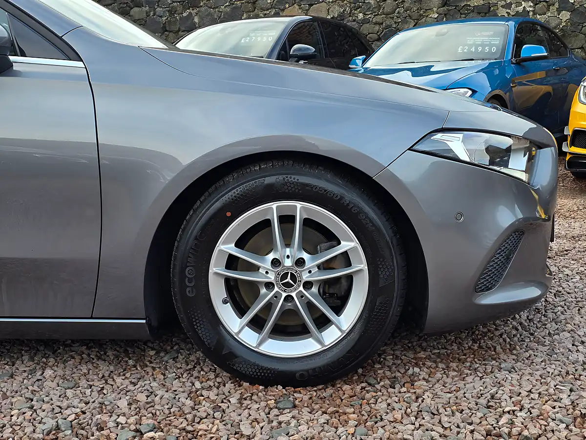 Used 2019 Mercedes-Benz a Class Se Executive Mountain Grey Metallic - Interior and Exterior details 19