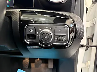 Used 2019 Mercedes-Benz a Class Se Polar White - Interior and Exterior details 14