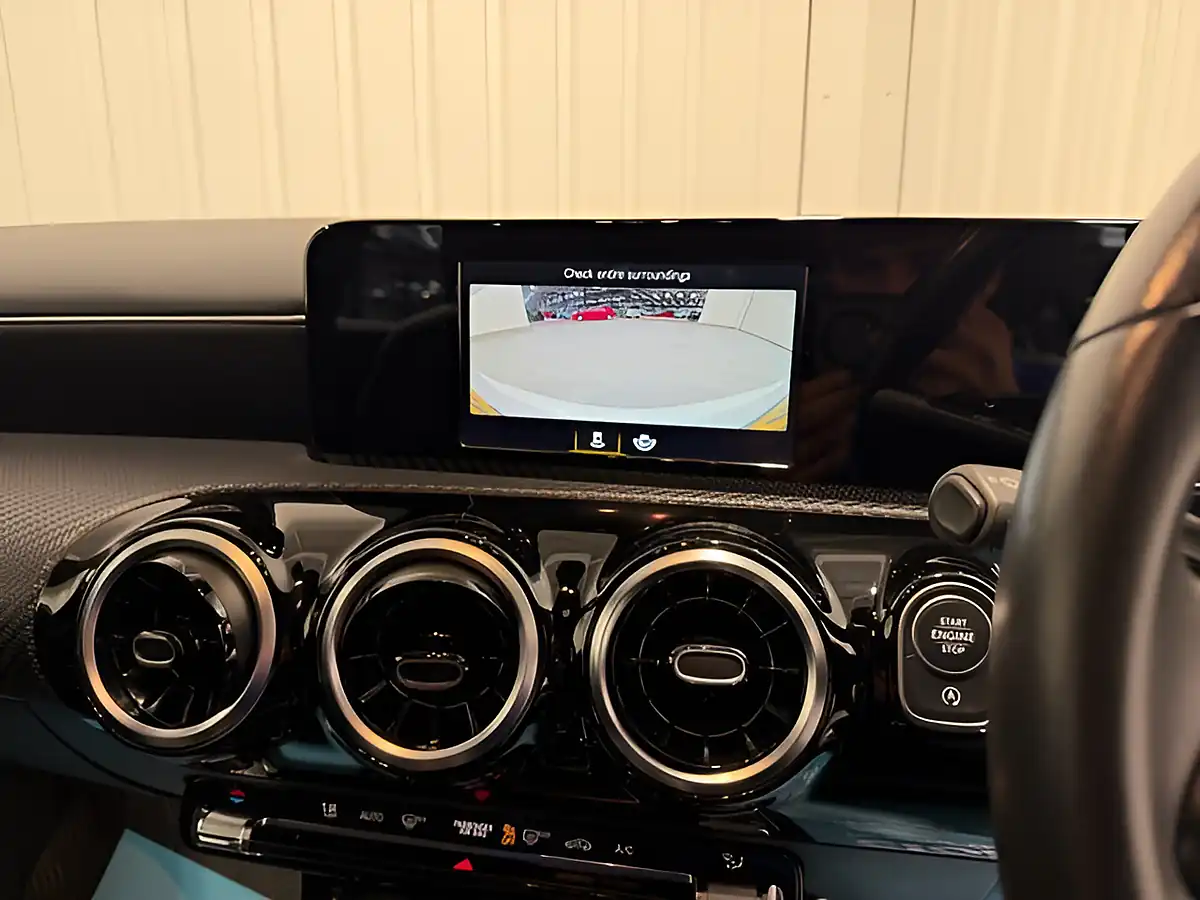 Used 2019 Mercedes-Benz a Class Se Polar White - Interior and Exterior details 18