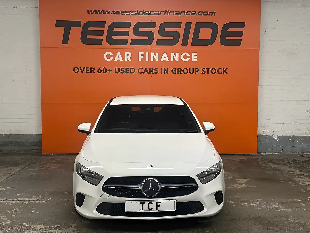Used 2019 Mercedes-Benz a-Class Se White - Interior and Exterior details 13