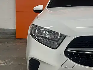 Used 2019 Mercedes-Benz a-Class Se White - Interior and Exterior details 14