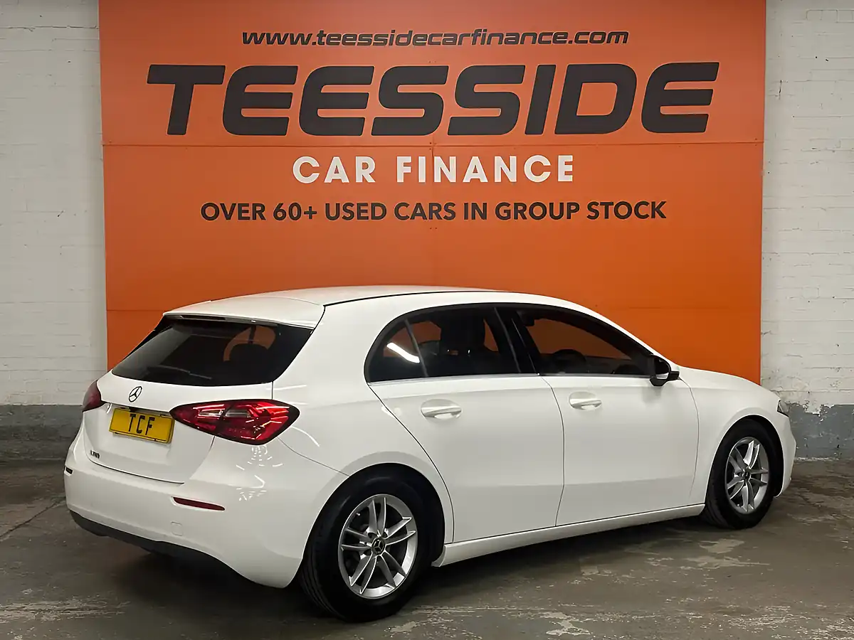 Used 2019 Mercedes-Benz a-Class Se White - Interior and Exterior details 5