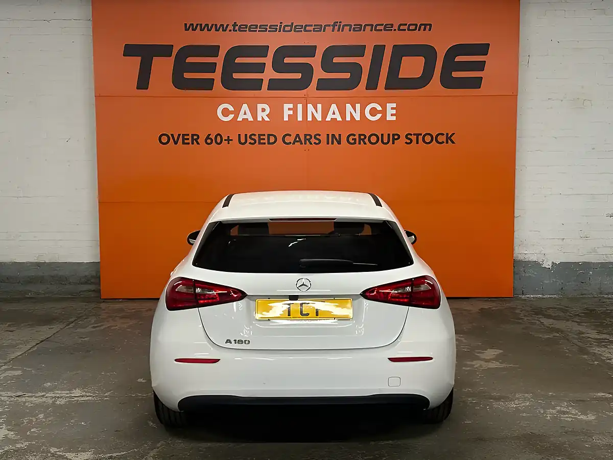Used 2019 Mercedes-Benz a-Class Se White - Interior and Exterior details 6