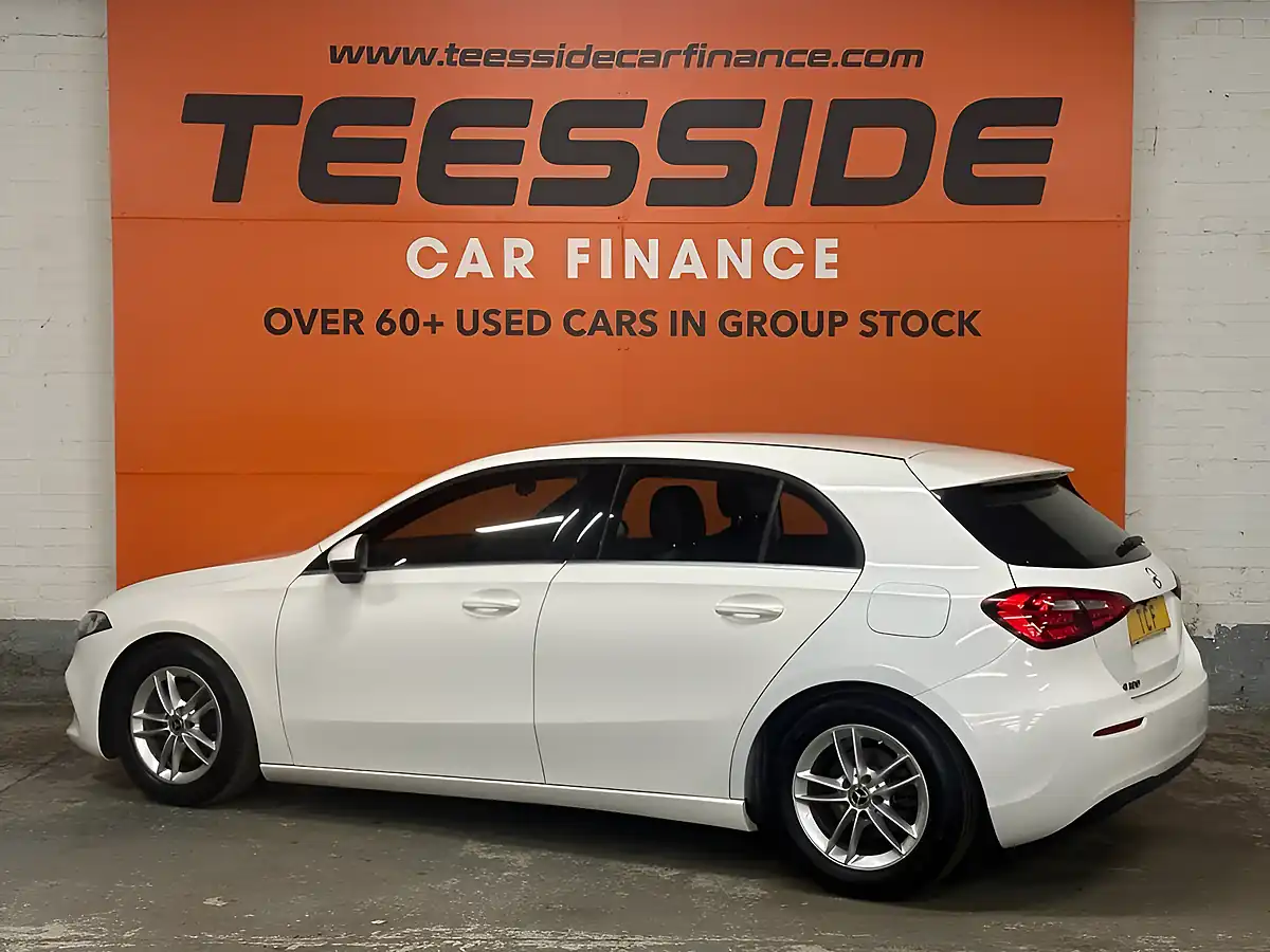 Used 2019 Mercedes-Benz a-Class Se White - Interior and Exterior details 7