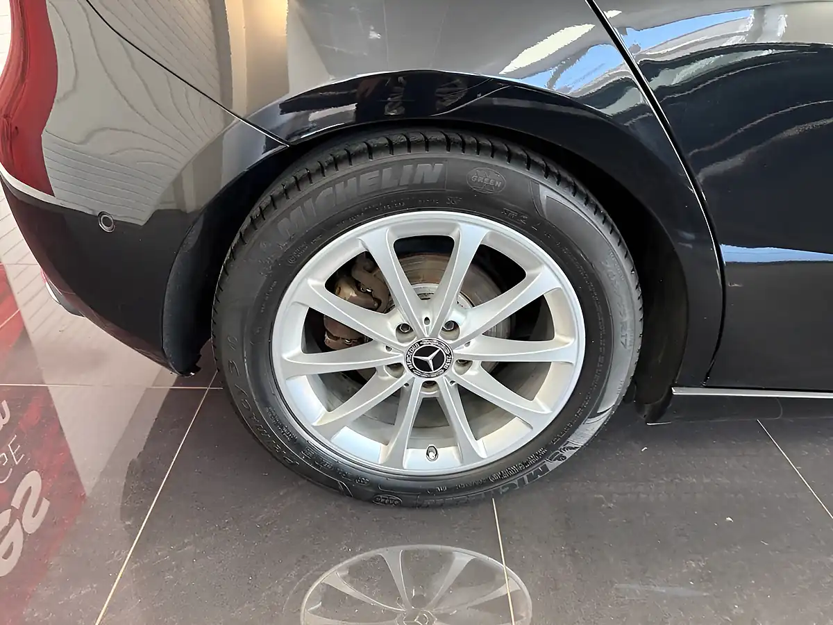 Used 2019 Mercedes-Benz a-Class Sport (executive) Black - Interior and Exterior details 3