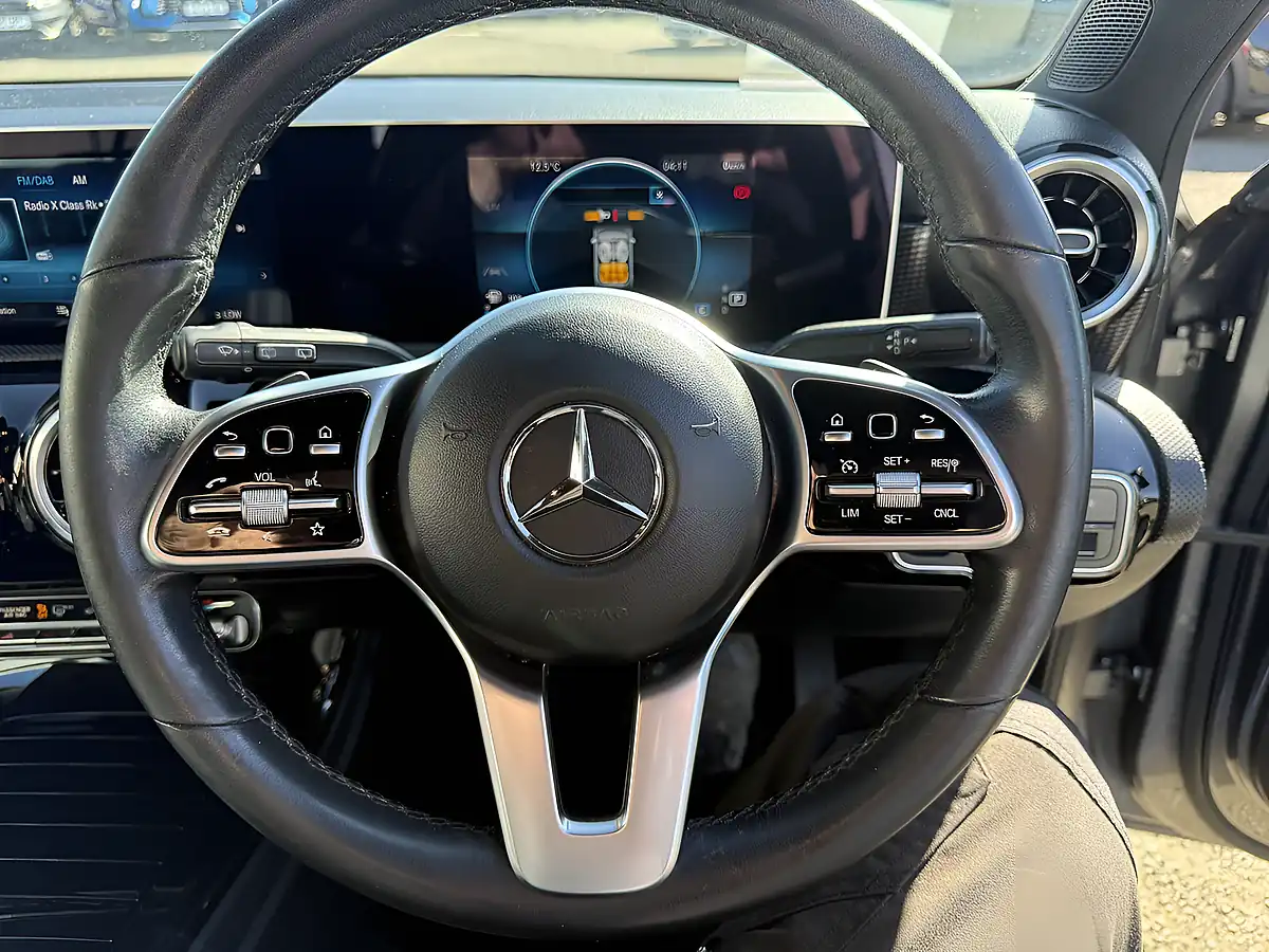 Used 2019 Mercedes-Benz a-Class Sport Executive Grey - Interior and Exterior details 20