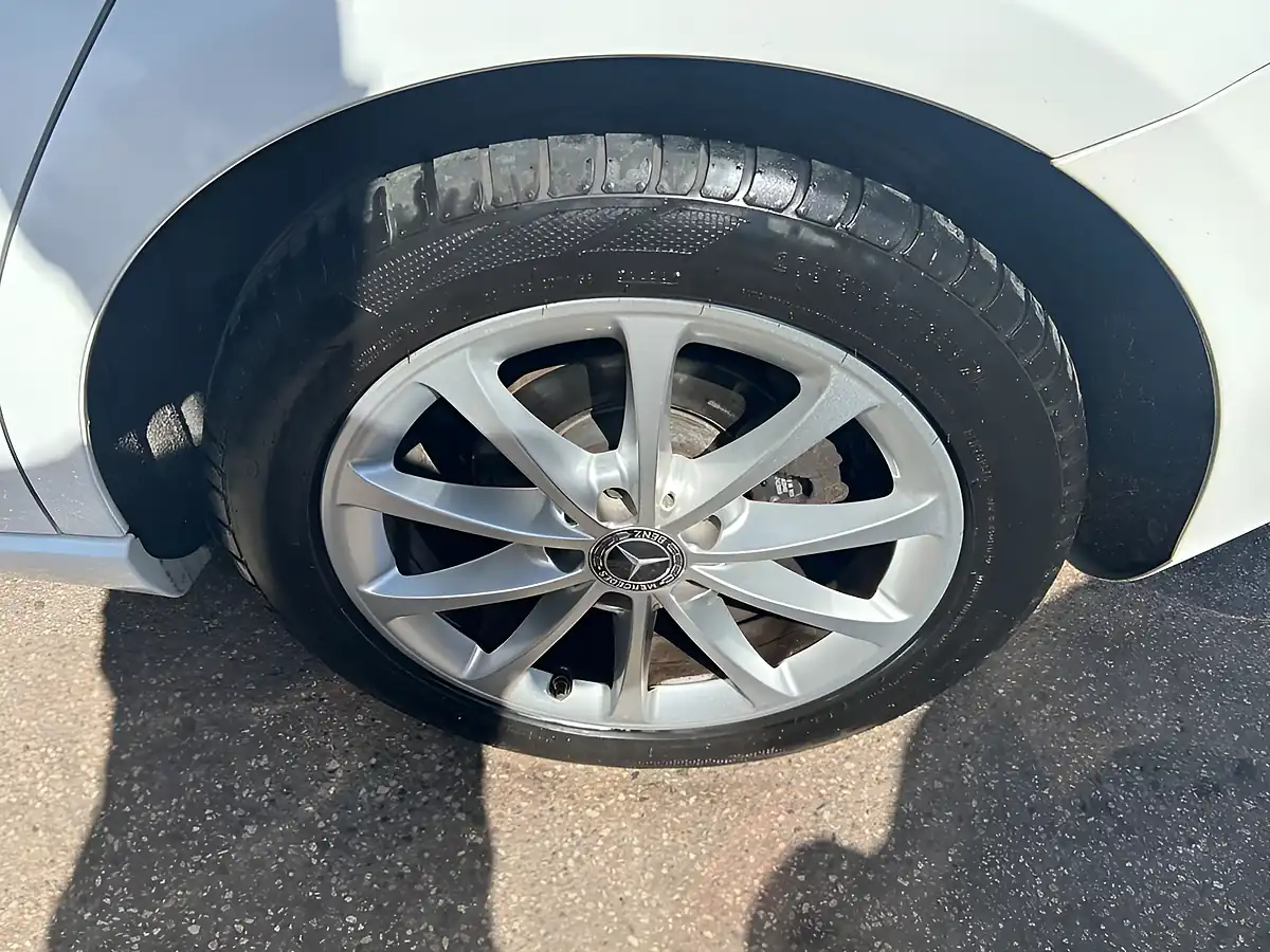 Used 2019 Mercedes-Benz a Class Sport (executive) White - Interior and Exterior details 17