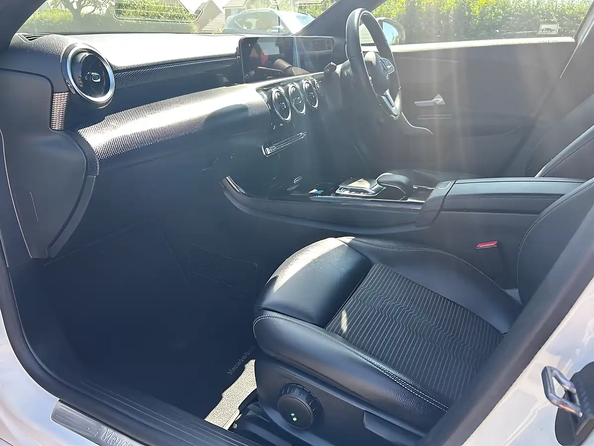 Used 2019 Mercedes-Benz a Class Sport (executive) White - Interior and Exterior details 7
