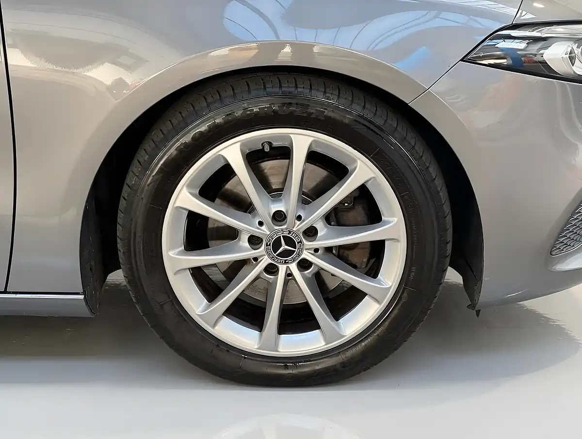 Used 2019 Mercedes-Benz a-Class Sport Grey - Interior and Exterior details 9