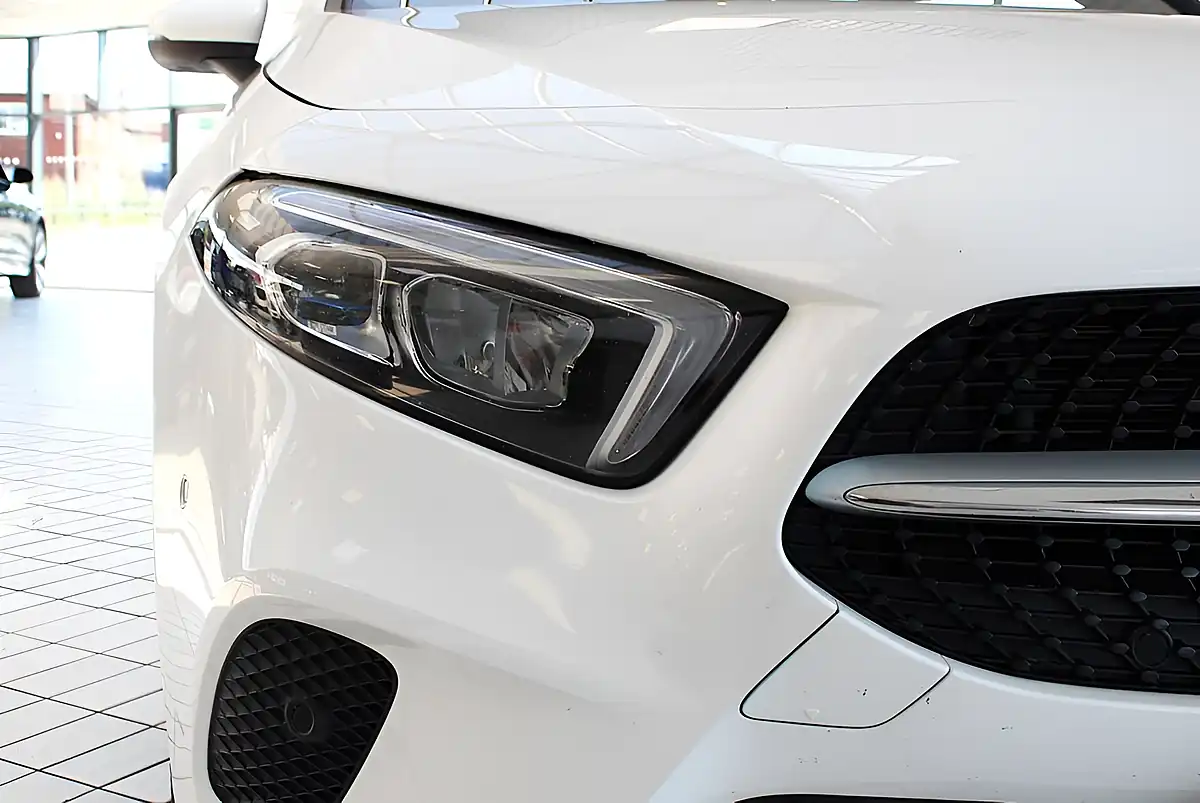 Used 2019 Mercedes-Benz a-Class Sport (premium) Polar White - Interior and Exterior details 10