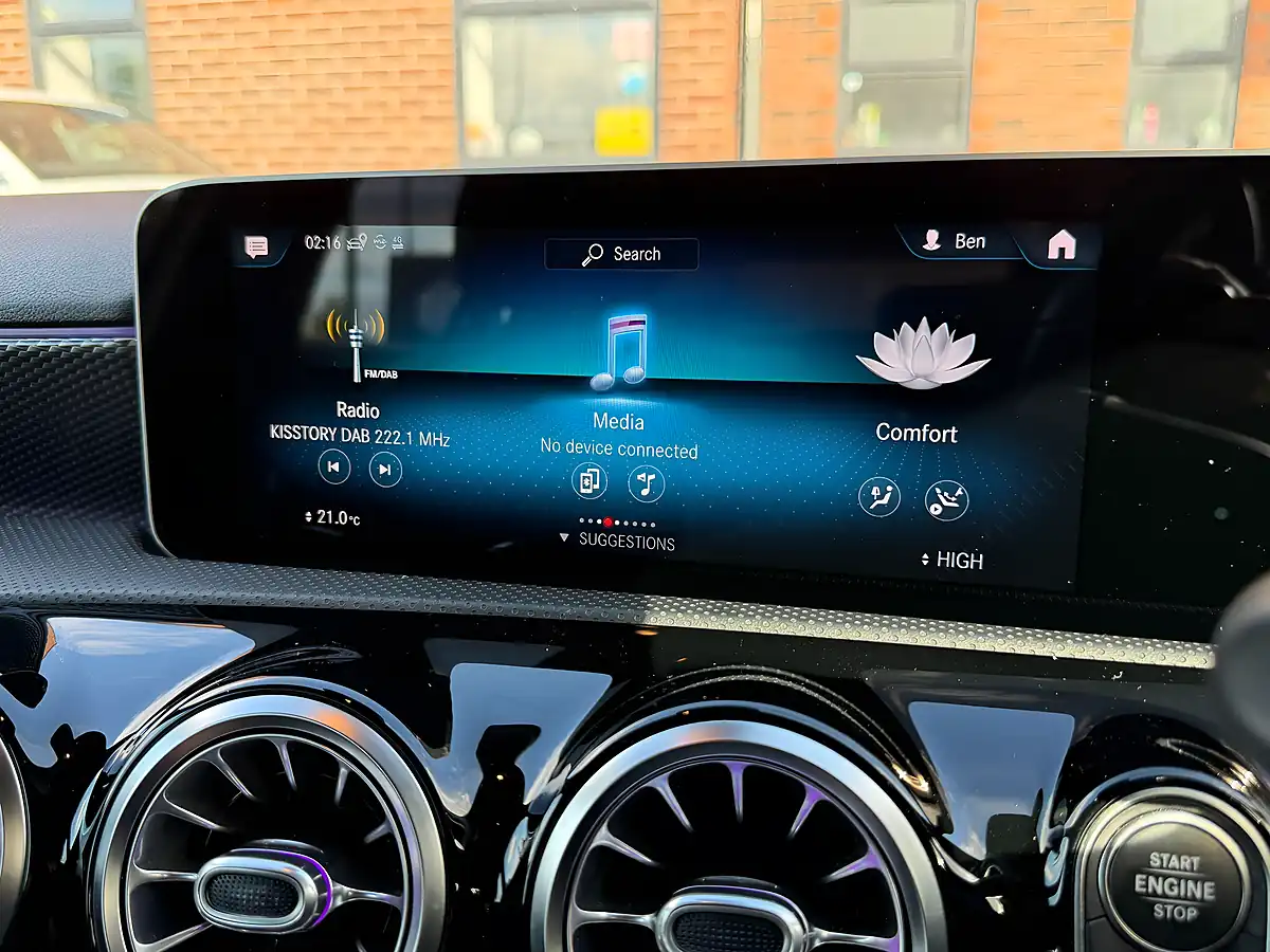 Used 2019 Mercedes-Benz A180 Sport Premium Plus White - Interior and Exterior details 17