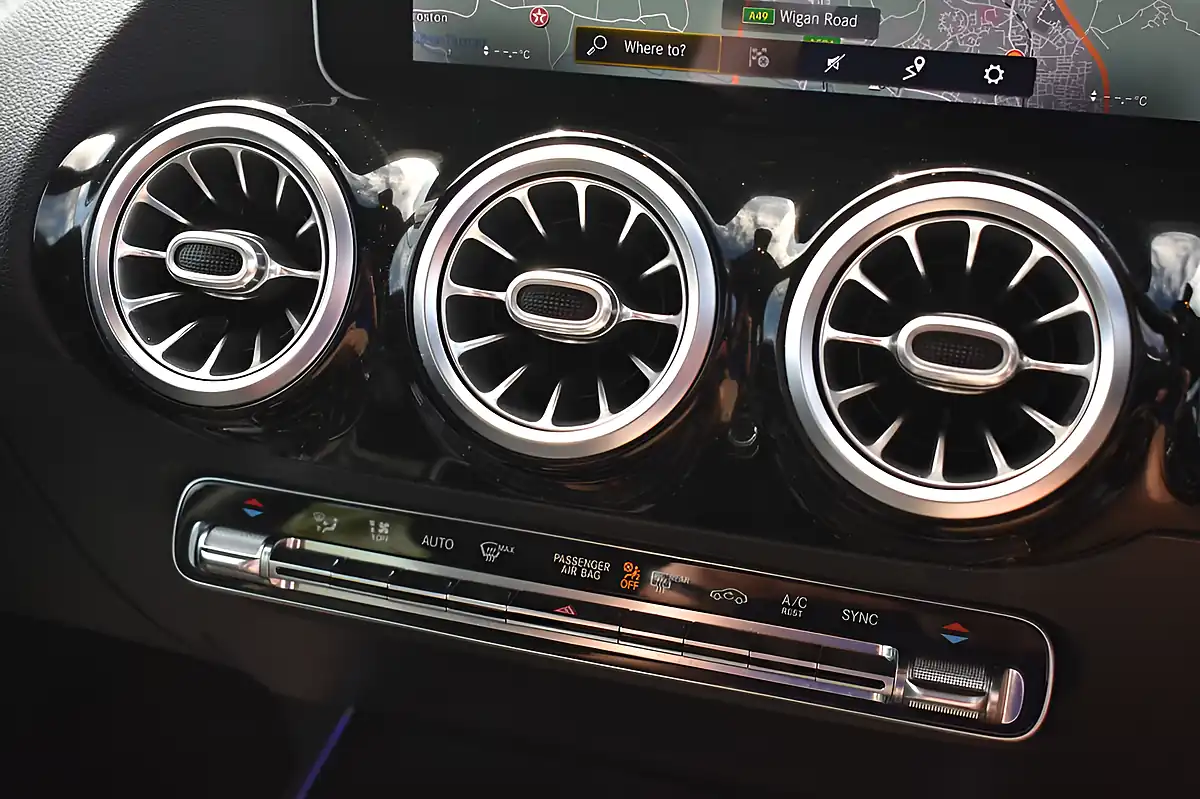 Used 2019 Mercedes-Benz B Class AMG Line (premium) Black - Interior and Exterior details 13