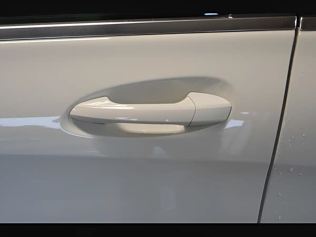 Used 2019 Mercedes-Benz B Class AMG Line (premium) Cirrus White - Interior and Exterior details 16