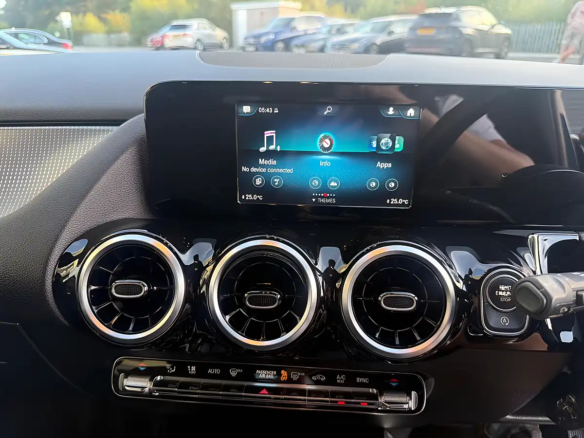 Used 2019 Mercedes-Benz B Class Sport Blue - Interior and Exterior details 12