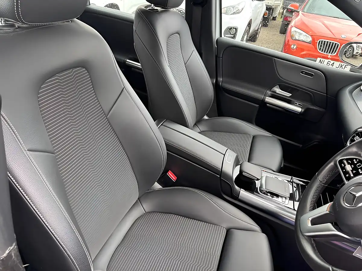 Used 2019 Mercedes-Benz B-Class Sport (executive) Silver - Interior and Exterior details 18