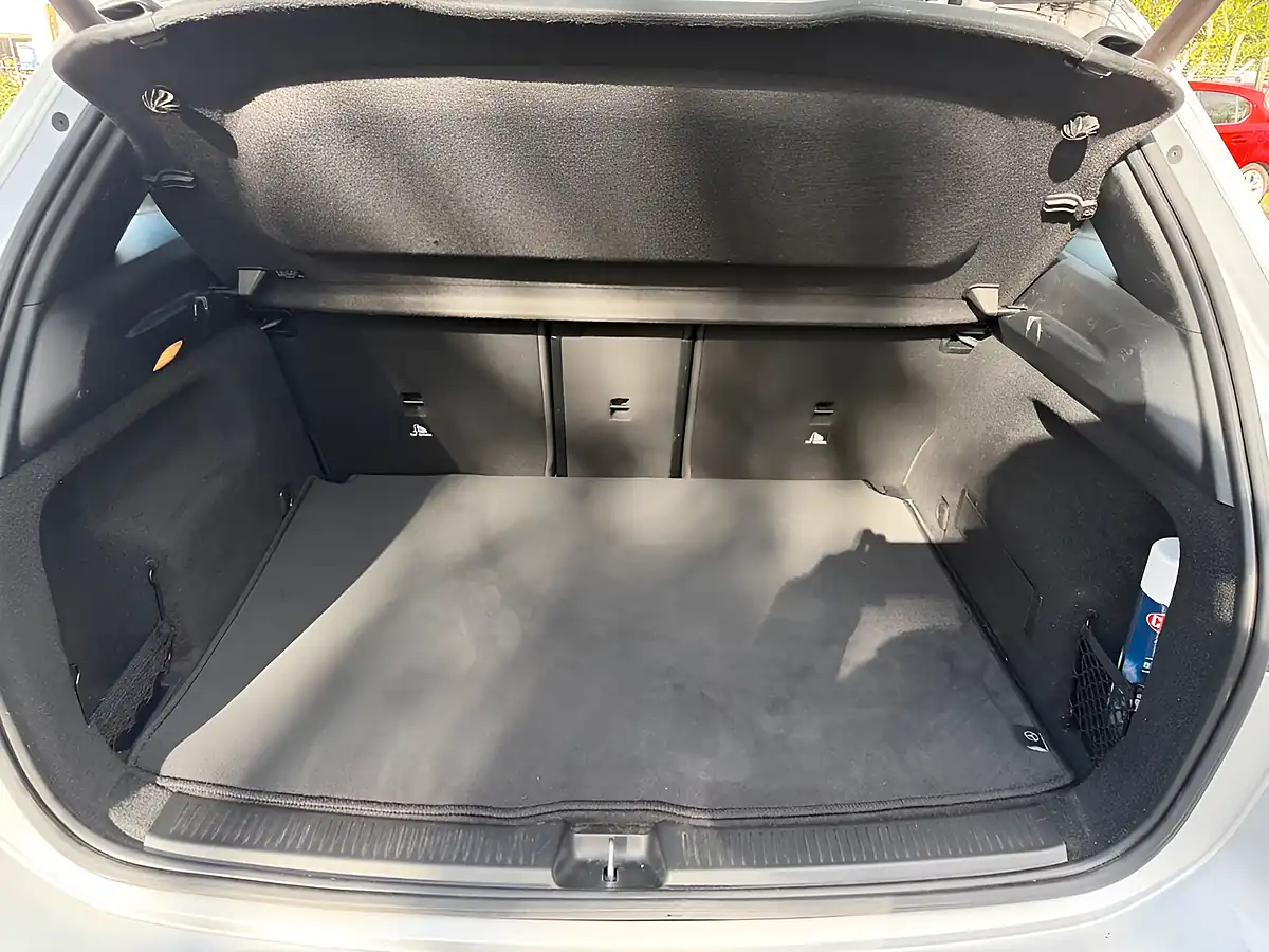 Used 2019 Mercedes-Benz B Class Sport (executive) Silver - Interior and Exterior details 12