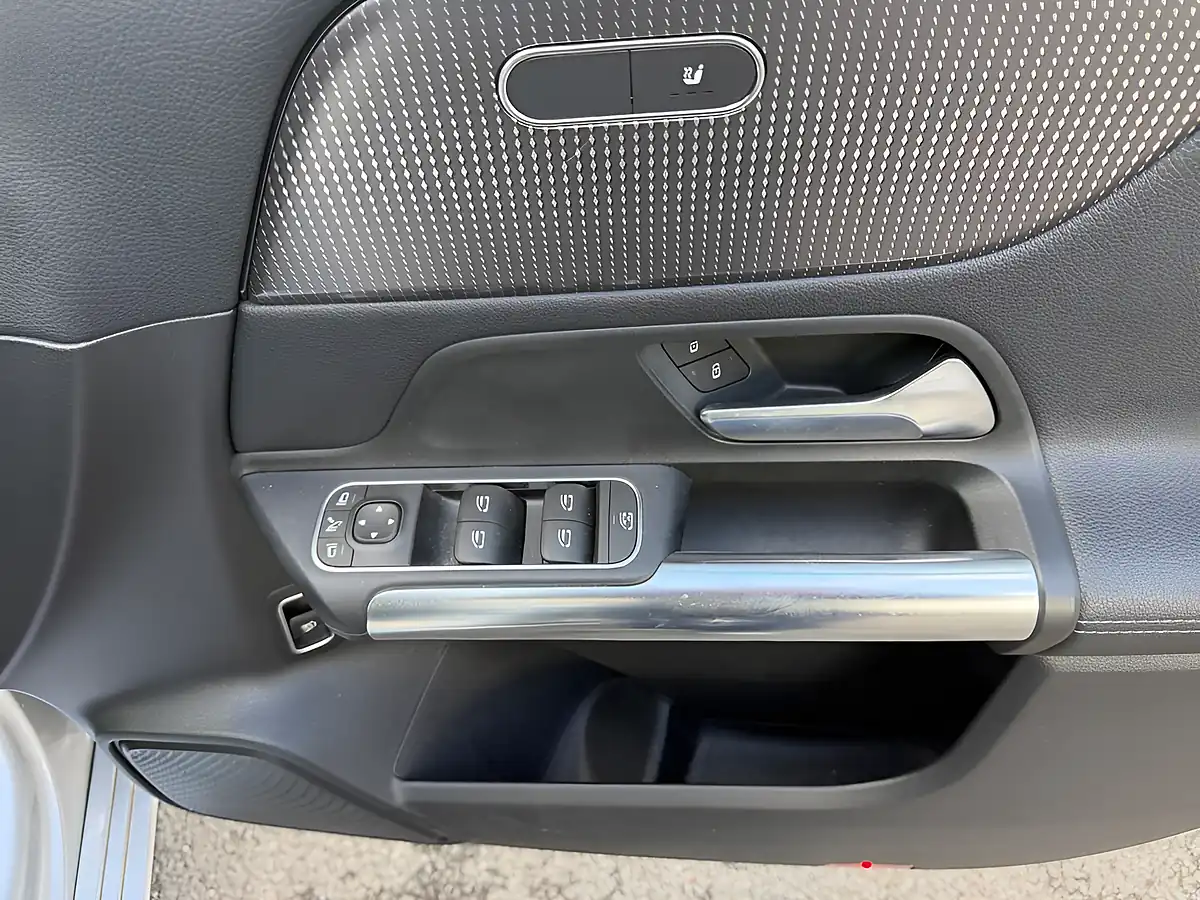 Used 2019 Mercedes-Benz B Class Sport (executive) Silver - Interior and Exterior details 15