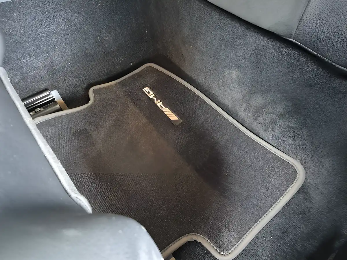 Used 2019 Mercedes-Benz C-Class AMG Line (premium) Blue - Interior and Exterior details 20