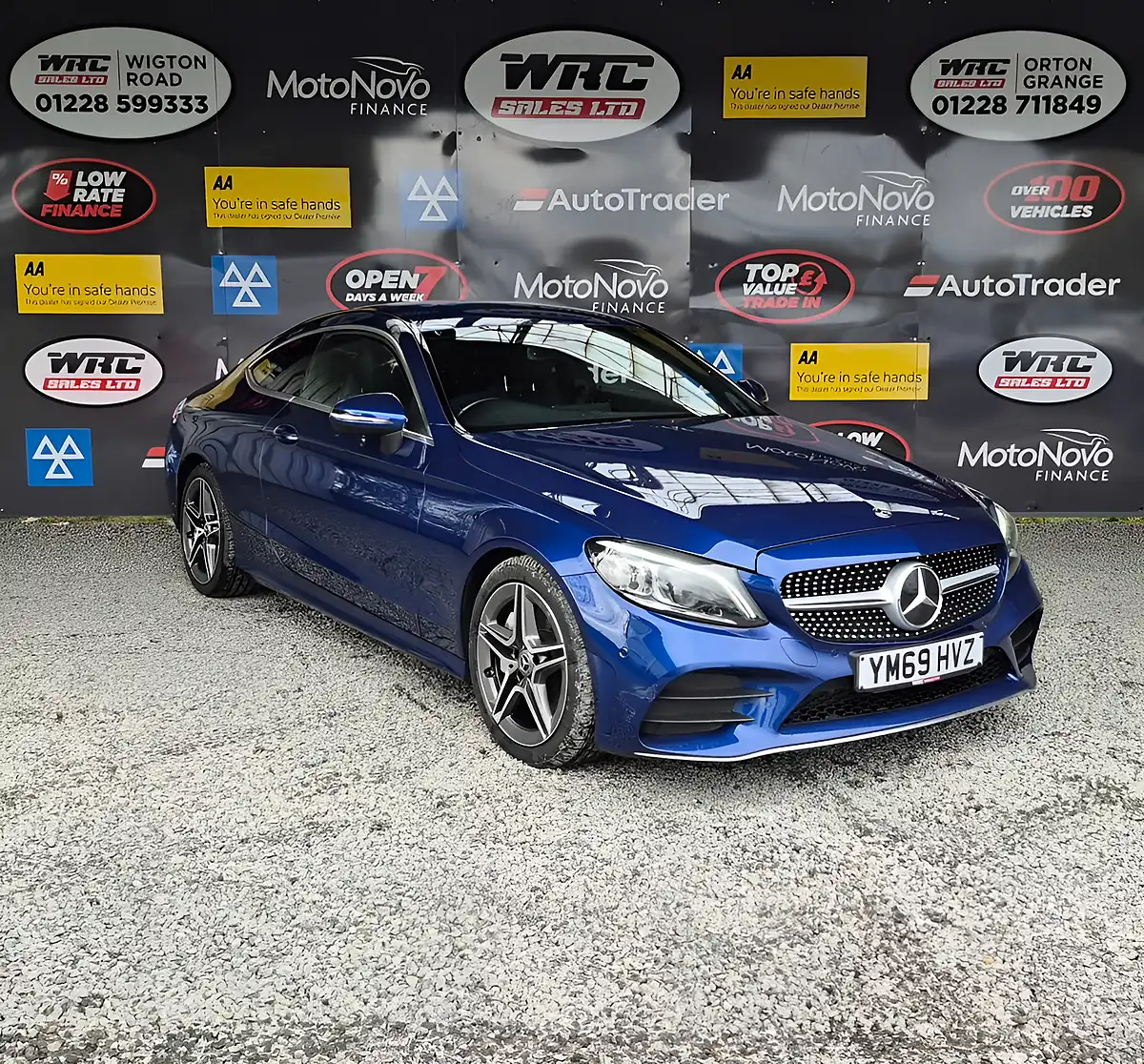 Used 2019 Mercedes-Benz C-Class AMG Line (premium) Blue - Interior and Exterior details 4