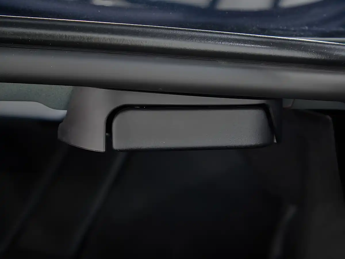 Used 2019 Mercedes-Benz C-Class AMG Line Premium Cavansite Blue - Interior and Exterior details 19