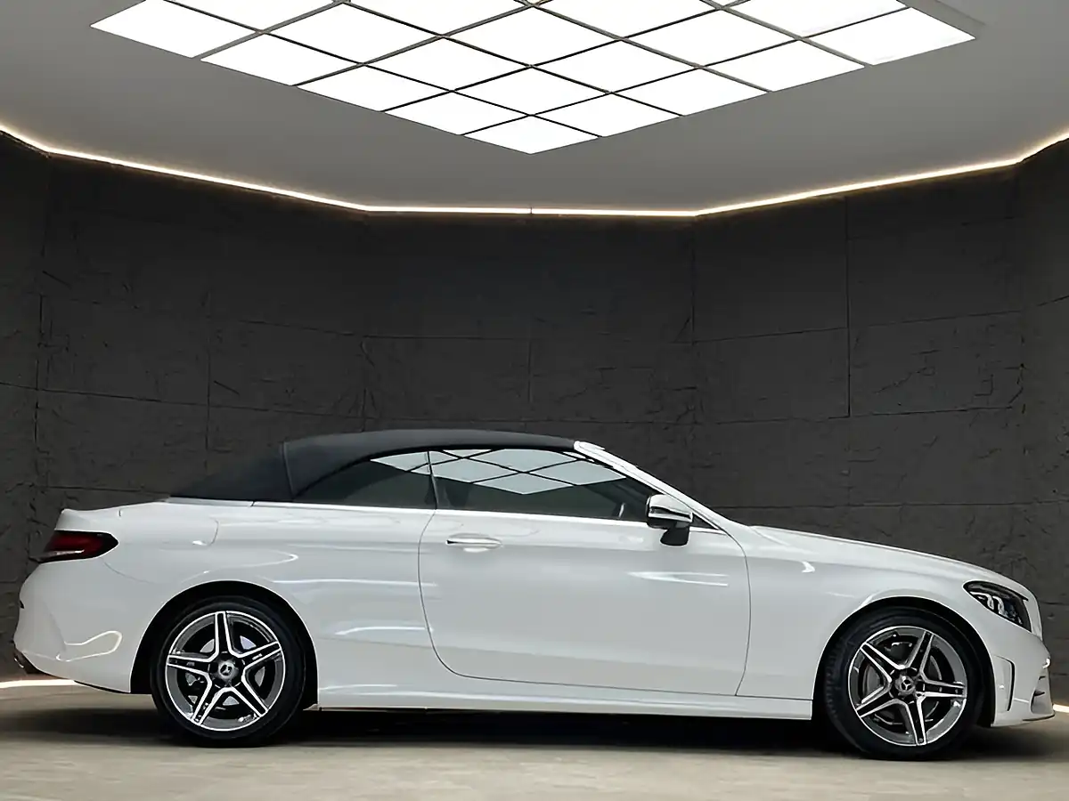 Used 2019 Mercedes-Benz C-Class AMG Line (premium Plus) Polar White - Interior and Exterior details 10