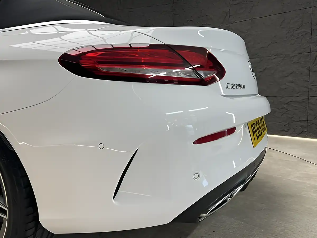 Used 2019 Mercedes-Benz C-Class AMG Line (premium Plus) Polar White - Interior and Exterior details 17