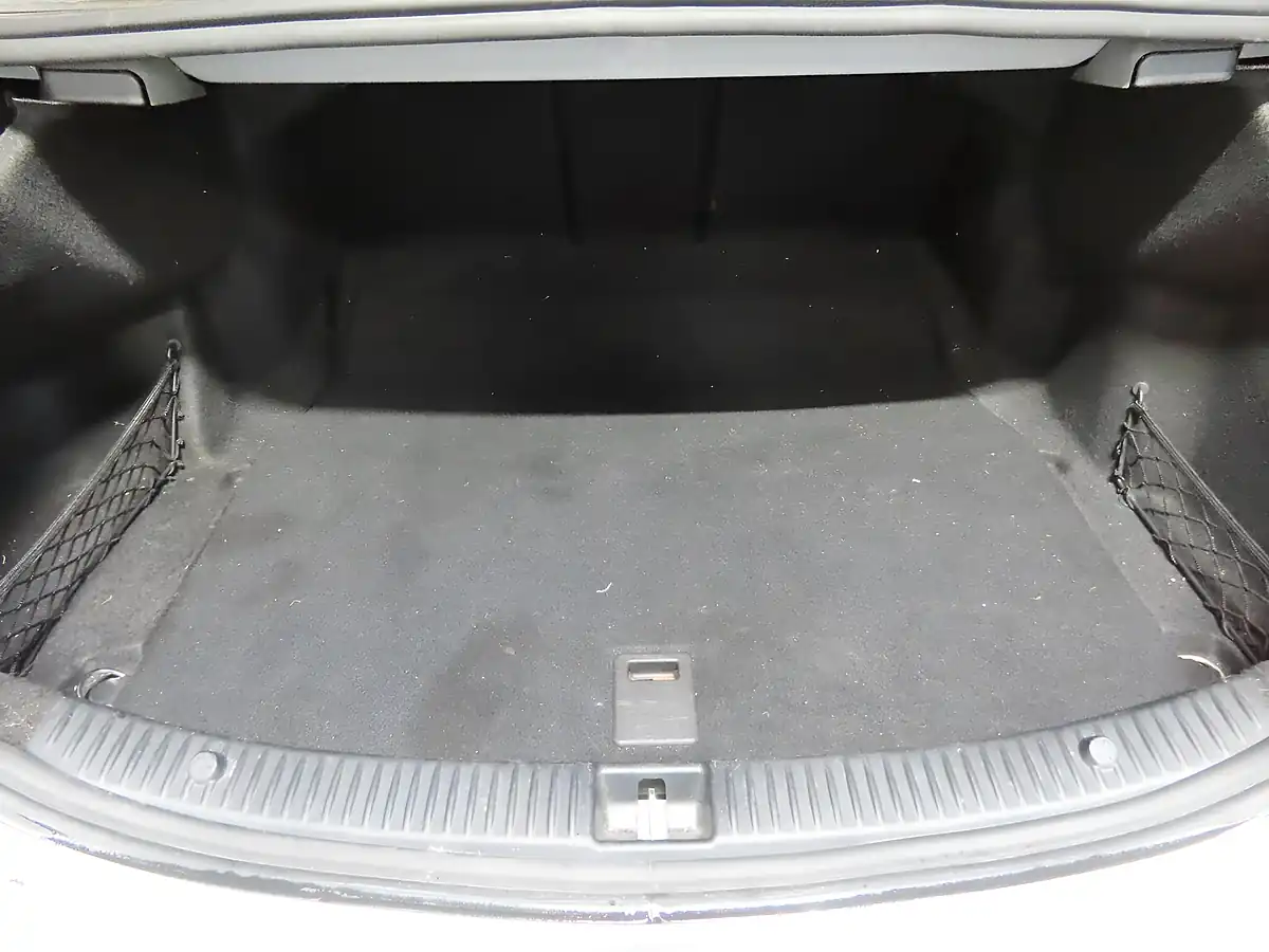 Used 2019 Mercedes-Benz C Class Se Silver - Interior and Exterior details 12