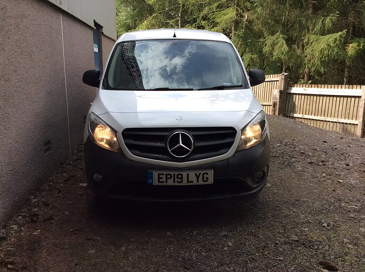 Used 2019 Mercedes-Benz Citan 109 White - Interior and Exterior details 8
