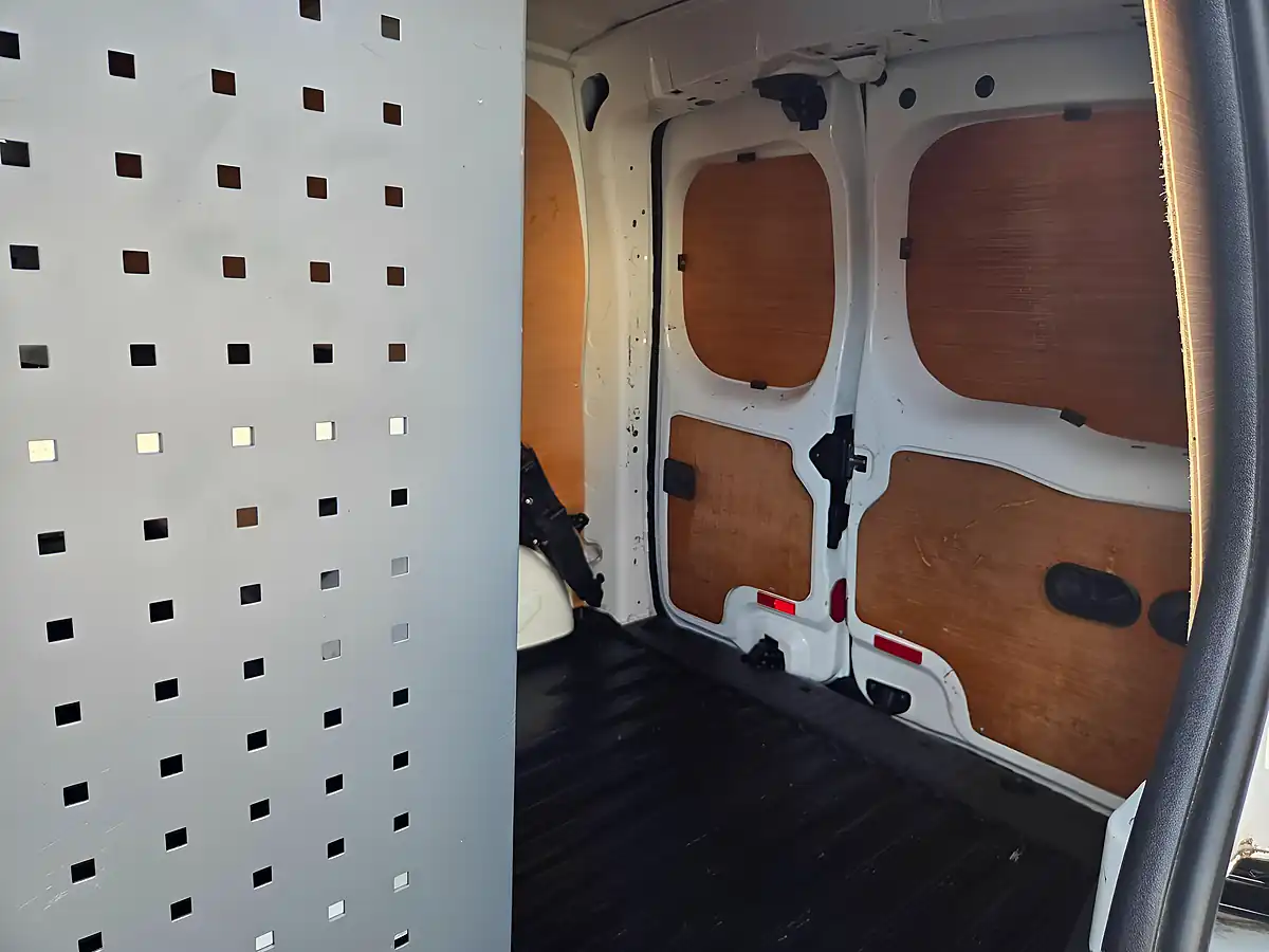 Used 2019 Mercedes-Benz Citan Blueefficiency L2 White - Interior and Exterior details 11
