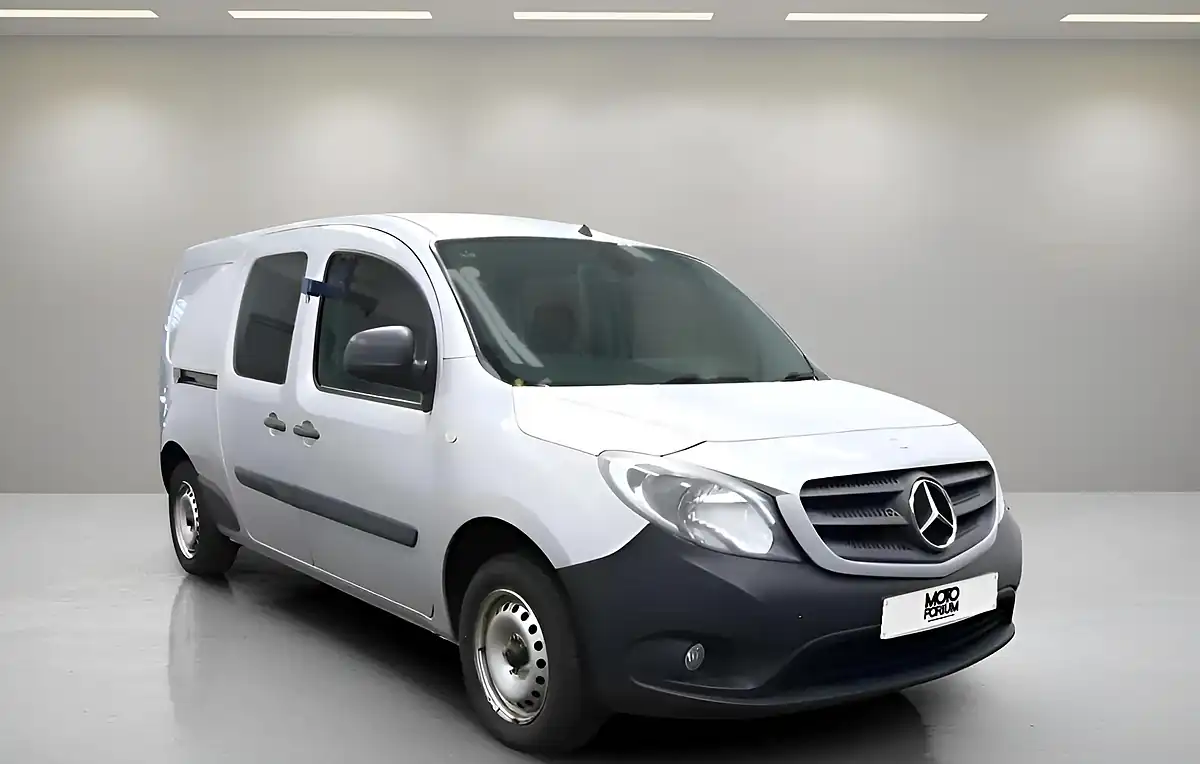 Used 2019 Mercedes-Benz Citan Crew Van L3 Silver - Front View