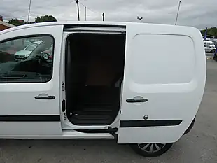 Used 2019 Mercedes-Benz Citan L2 Alpine White - Interior and Exterior details 11