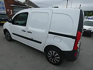 Used 2019 Mercedes-Benz Citan L2 Alpine White - Interior and Exterior details 5