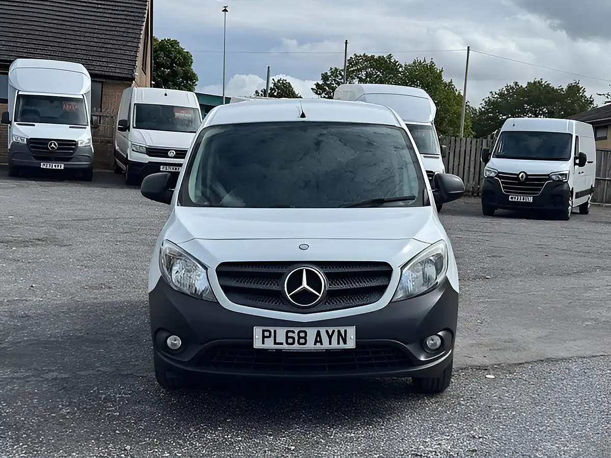 Used 2019 Mercedes-Benz Citan Long Lwb L2 White - Interior and Exterior details 11