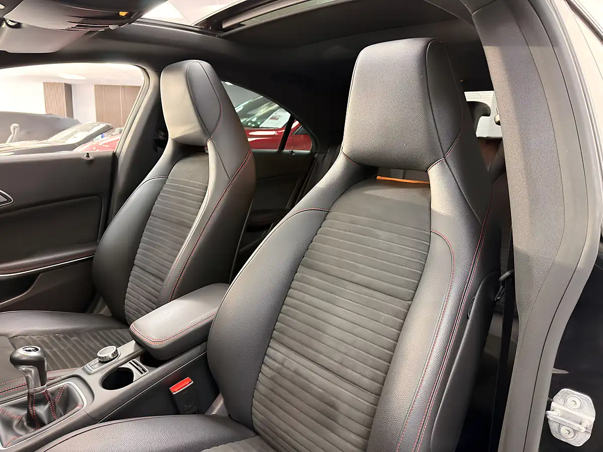 Used 2019 Mercedes-Benz Cla AMG Line Night Edition Plus Cosmos Black - Interior and Exterior details 18